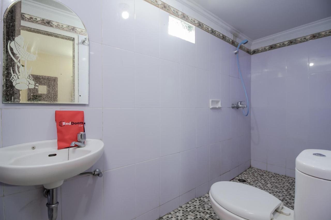 Reddoorz At Jalan Babepalar Rike Manado Hotell Eksteriør bilde